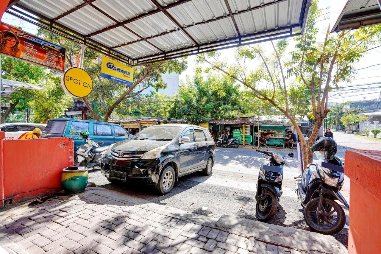 Spot On 90148 Gosepa Mayjend Sungkono Surabaya Ngoại thất bức ảnh